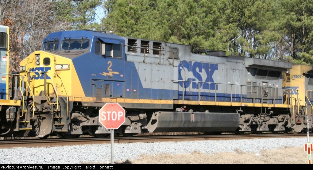 CSX 2 is hhaded southbound